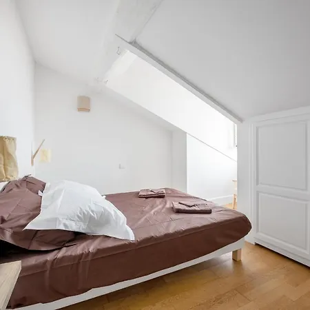 Апартаменты Charmand Duplex Avec Vue Sur La Cite & Les Toits